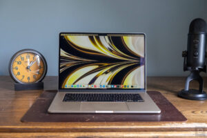 MacBook Air 15" vo farbe Starlight