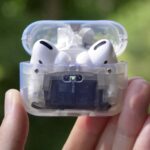 AirPods transparentné puzdro