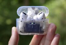 AirPods transparentné puzdro