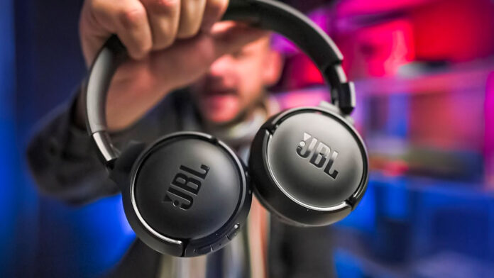 JBL Tune 520BT