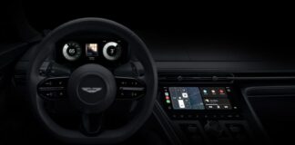 Aston Martin carplay 2.0