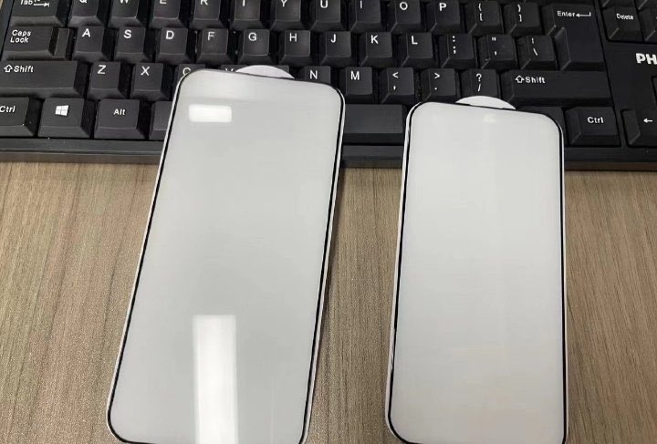 iPhone 16 Pro temperované sklo 