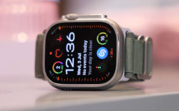 Samsung Galaxy Watch Ultra vs Apple Watch Ultra 2