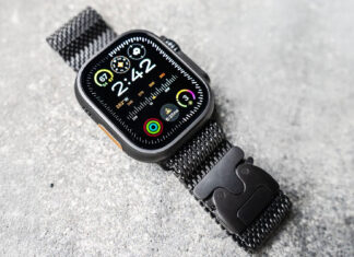 Titánové Apple Watch