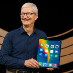 Tim Cook skladací iPhone