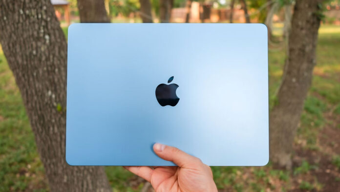 MacBook Air M4