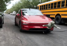 Tesla Model Y zlyhanie