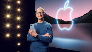 Tim Cook iPhone 13