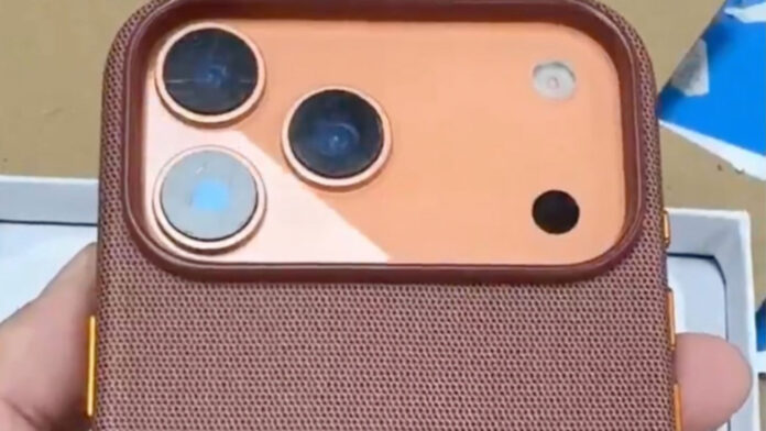 TechWoven iPhone 17