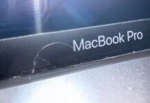 prasknutý ráik obrazovky MacBook Pro