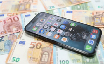 Veľká banka prechádza na novú aplikáciu. Čo je nové? iPhone peniaze