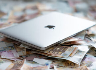 KONIEC dnešným cenám: Aj Slováci budú platiť za počítače a elektroniku výrazne viac od roku 2026. Dôvodom je AI EÚ roaming