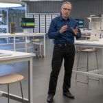 Veľké zmeny v Apple: Johny Srouji mení štruktúru firmy a chce urýchliť vývoj budúcich produktov Architekt Apple Silicon Johny Srouji