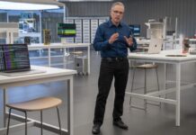 Veľké zmeny v Apple: Johny Srouji mení štruktúru firmy a chce urýchliť vývoj budúcich produktov Architekt Apple Silicon Johny Srouji