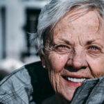 ChatGPT začína odhadovať váš vek. Takto rozhodne, čo smiete vidieť