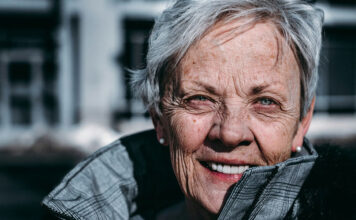 ChatGPT začína odhadovať váš vek. Takto rozhodne, čo smiete vidieť