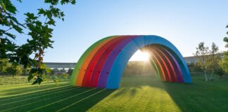 Apple má 50 rokov a chystá veľkolepé oslavy. V Apple Parku má vystúpiť obrovská legenda Apple Park