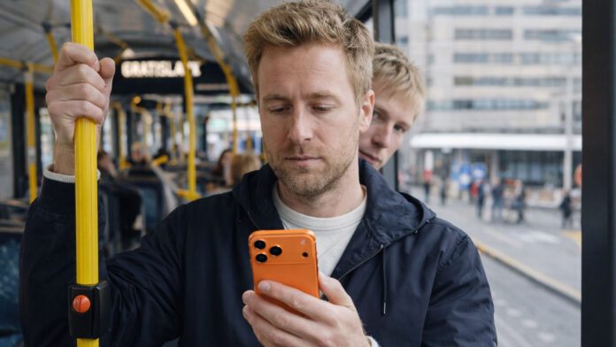 Privacy display Privacy display