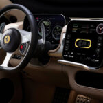 Ferrari Luce navrhol Jony Ive, no displeje dodal Samsung. Auto stojí 550 000 € Ferrari Luce
