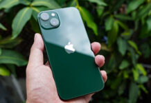 Tento iPhone nestarne: iPhone 13 kúpite lacno a hlavne bez kompromisov! iPhone 13