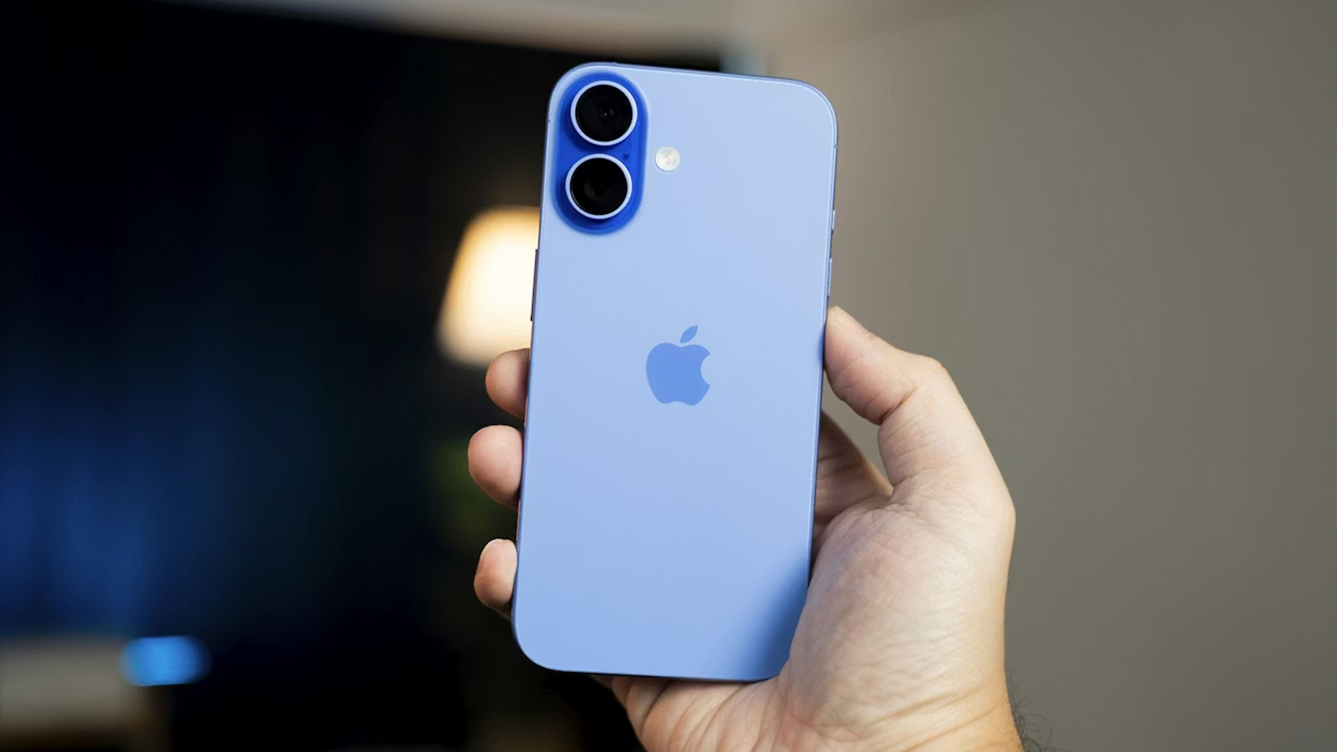 iPhone 16