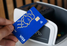 Pozor pri platbách kartou na dovolenke. Takto môžete výrazne ušetriť pri každej platbe Apple Card / karta