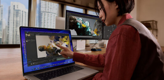 MacBook Ultra dotykový displej
