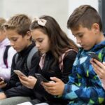 Veľká Británia chystá tvrdý zákaz sociálnych sietí pre deti do 16 rokov. Pôjde o tieto aplikácie Zákaz sociálnych sietí pre neplnoletých používateľov