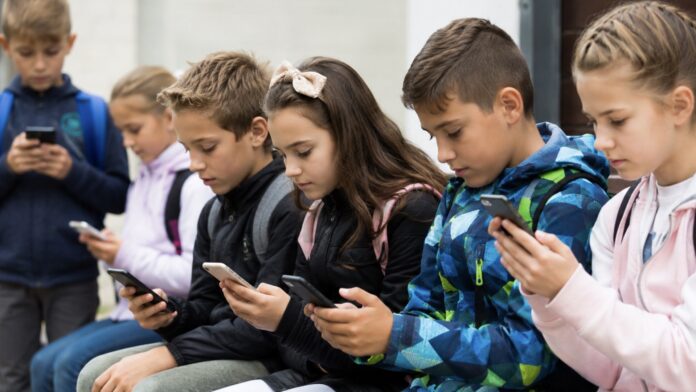Zákaz sociálnych sietí pre neplnoletých používateľov