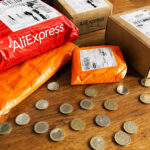 3 € clo už platí. Nákupy z Temu a AliExpressu čaká ďalší POPLATOK Temu aliexpress cína balíky
