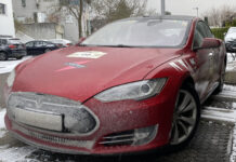 Elektromobily s vysokým nájazdom PREKVAPILI. Na STK porážajú benzínové autá Tesla model s nájazd