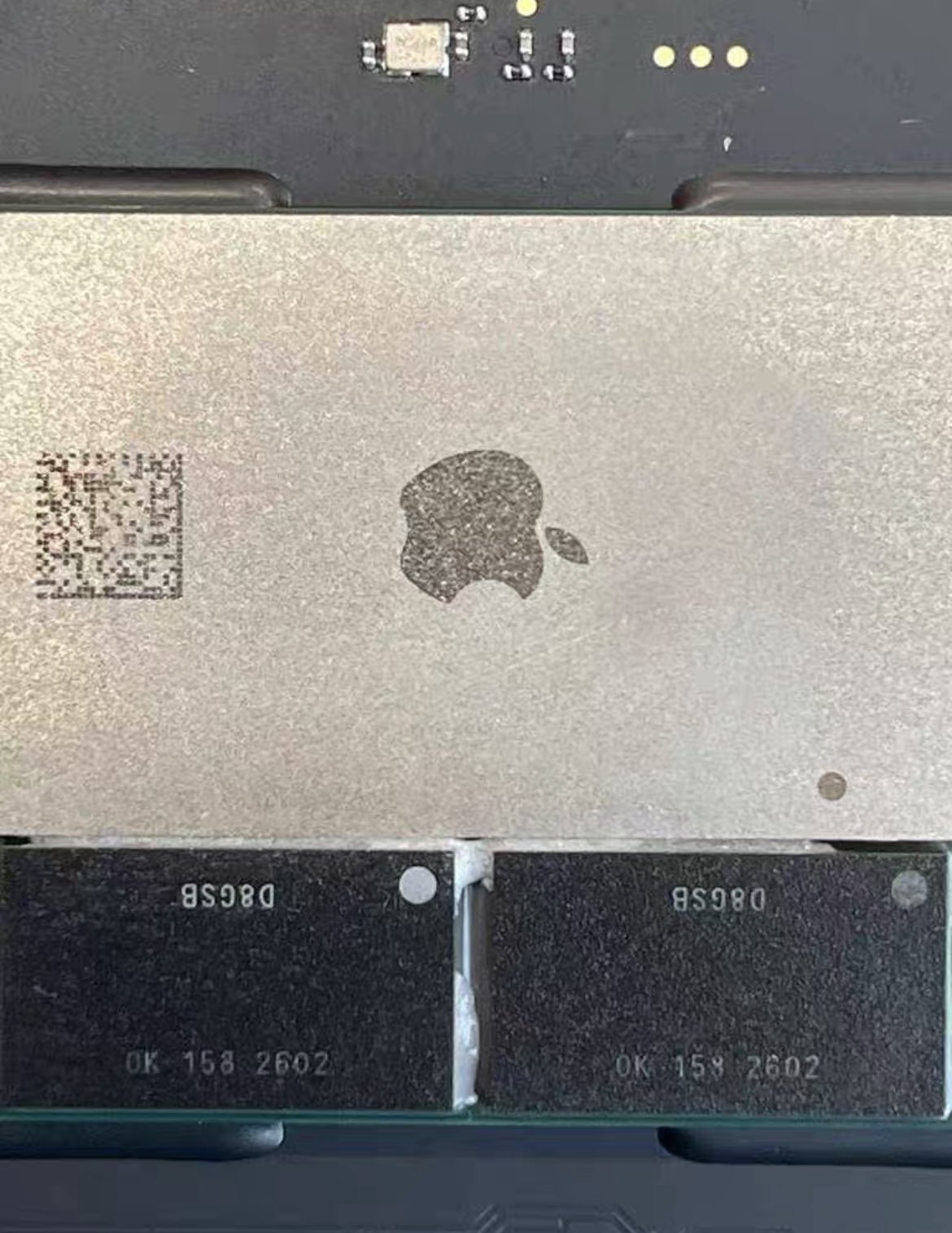 Apple AI server čip