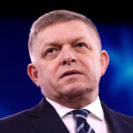 Fico ohlásil KONIEC transakčnej dane. Vieme, kedy ju firmy majú prestať platiť Róbert Fico