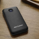 Táto 10 000 mAh powerbanka s displejom je v zľave za parádnu cenu Alza Power powerbanka 10 000 mAh