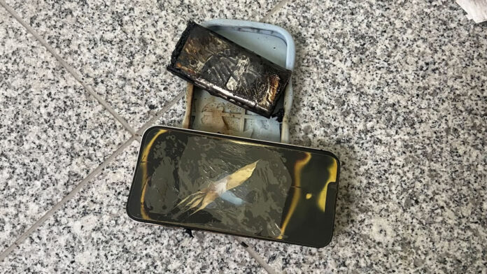 iPhone horel požiar