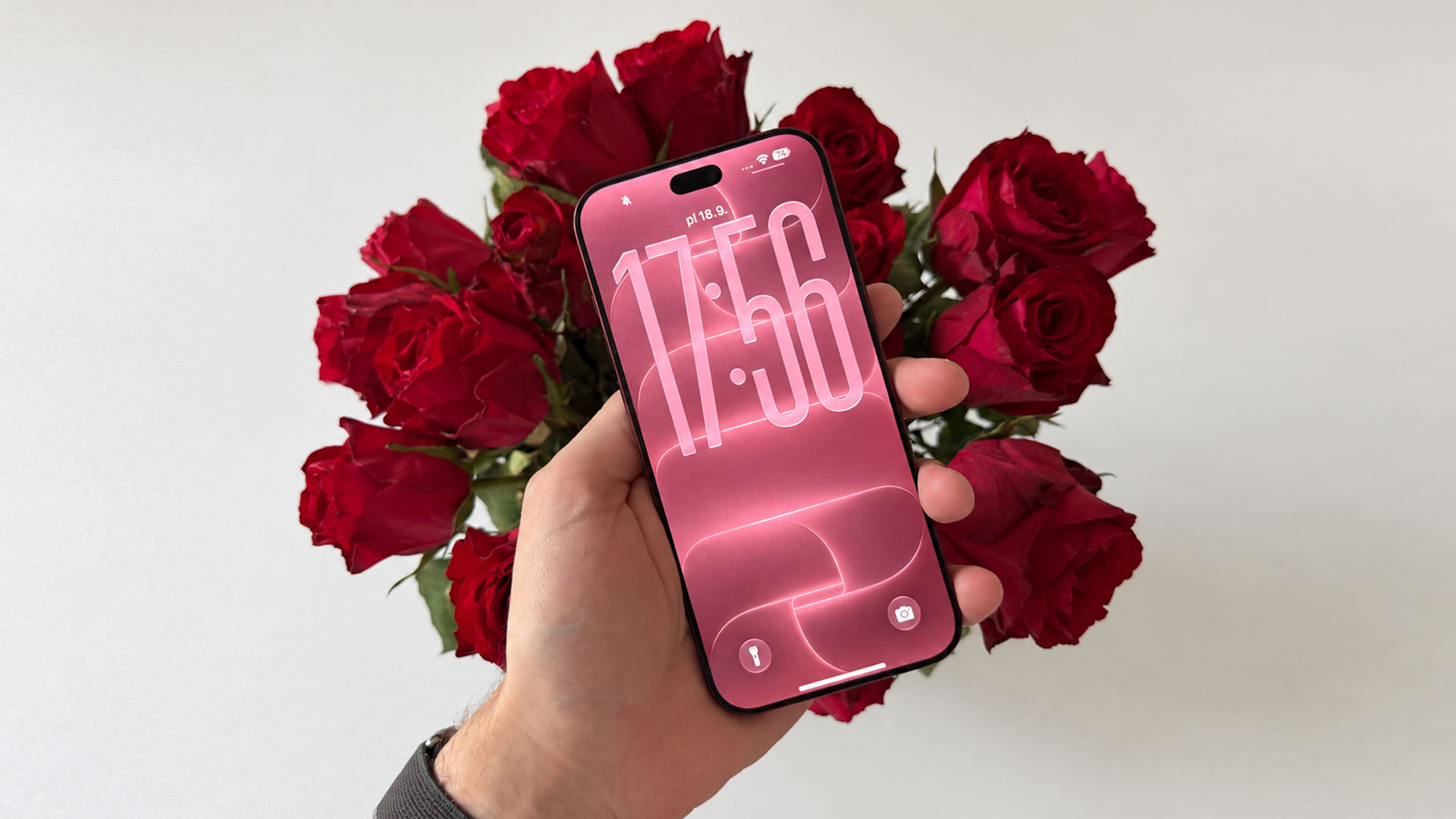 iPhone 18 Pro Max Burgundy