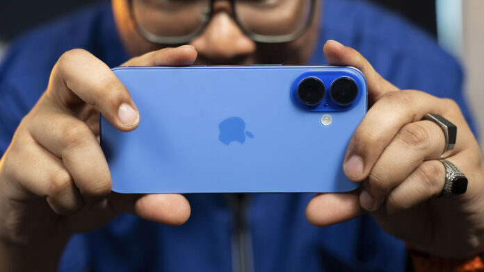 iPhone 16