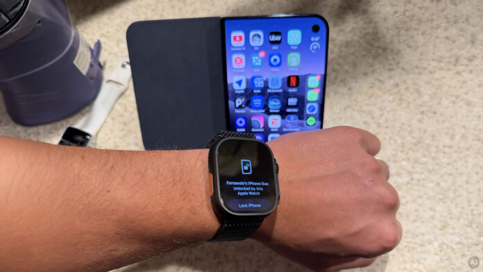 Apple Watch iPhone Duo odomykanie Apple Watch iPhone Duo odomykanie