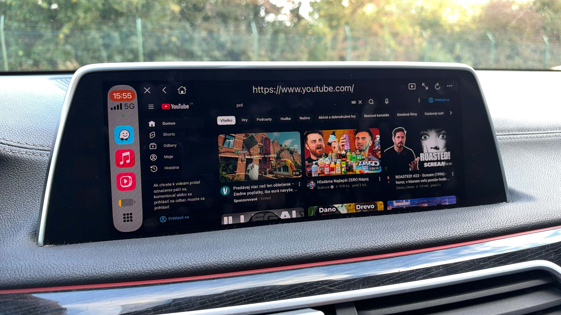Apple CarPlay