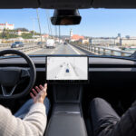 Slovensko POVOLILO Tesla FSD Supervised. Je to obrovský krok k autonómnej jazde! Tesla FSD